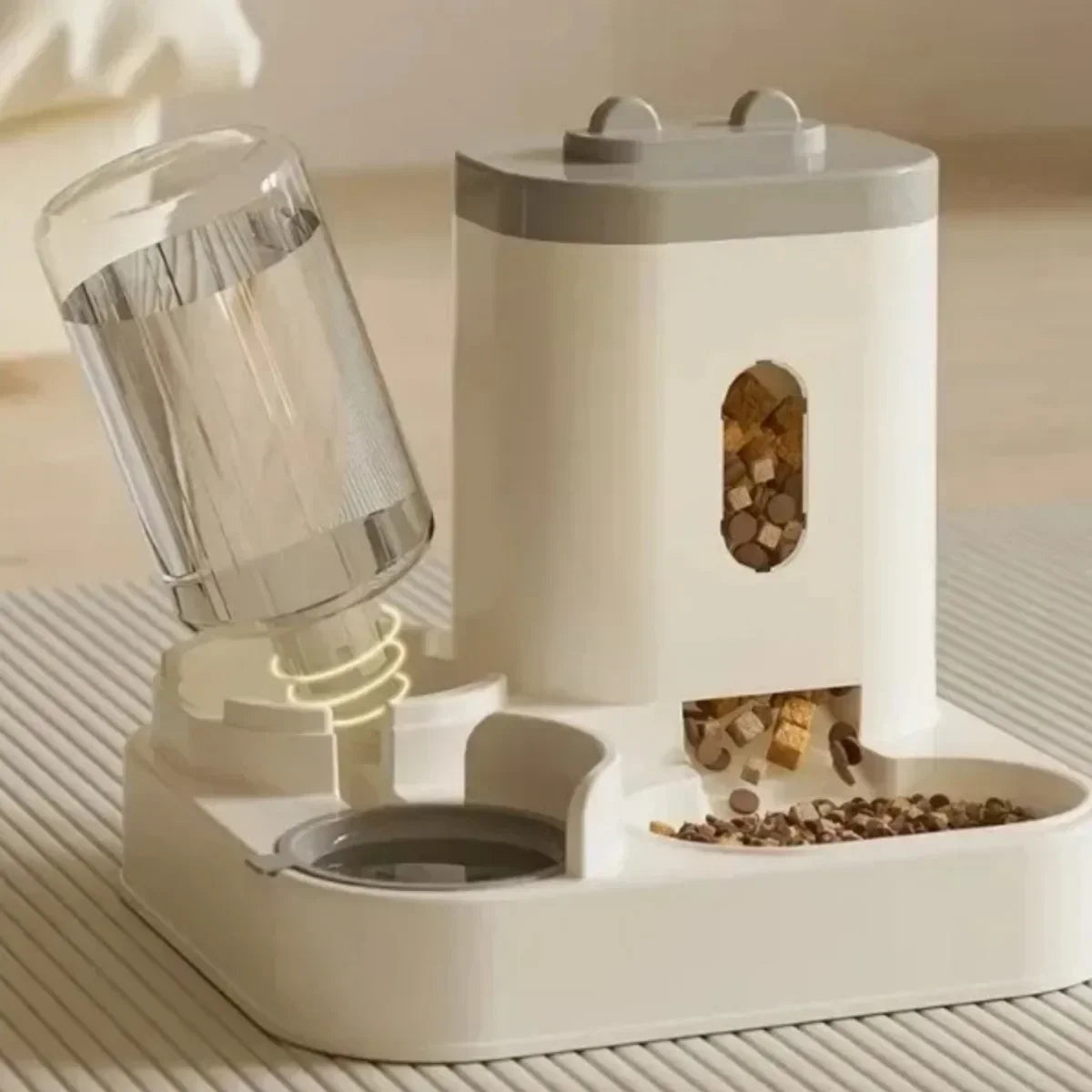 Easy Feed & Hydrate Pet Station
