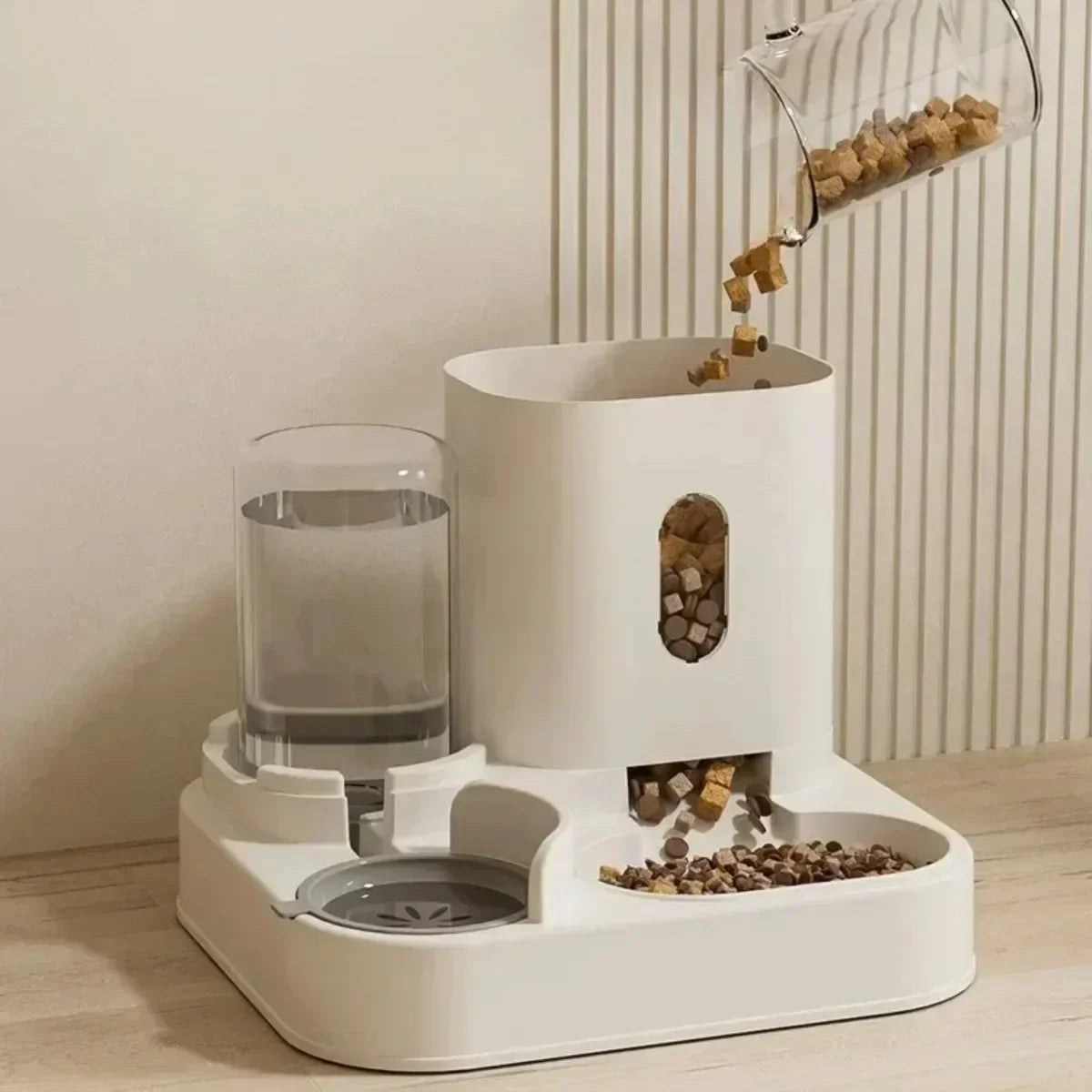Easy Feed & Hydrate Pet Station
